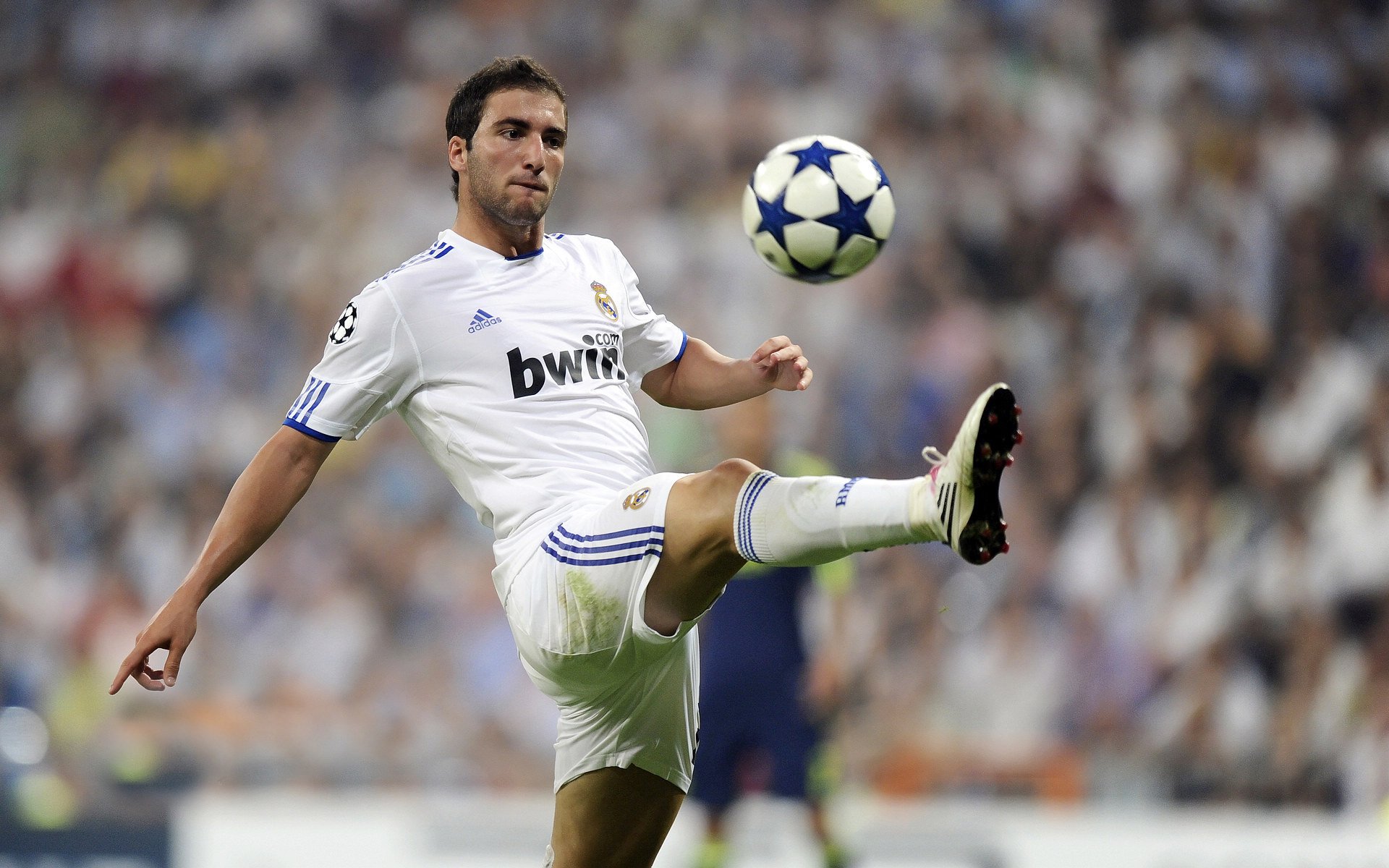 卡拉斯科一剑封喉，土耳其军团轻取里昂展露欧战野心